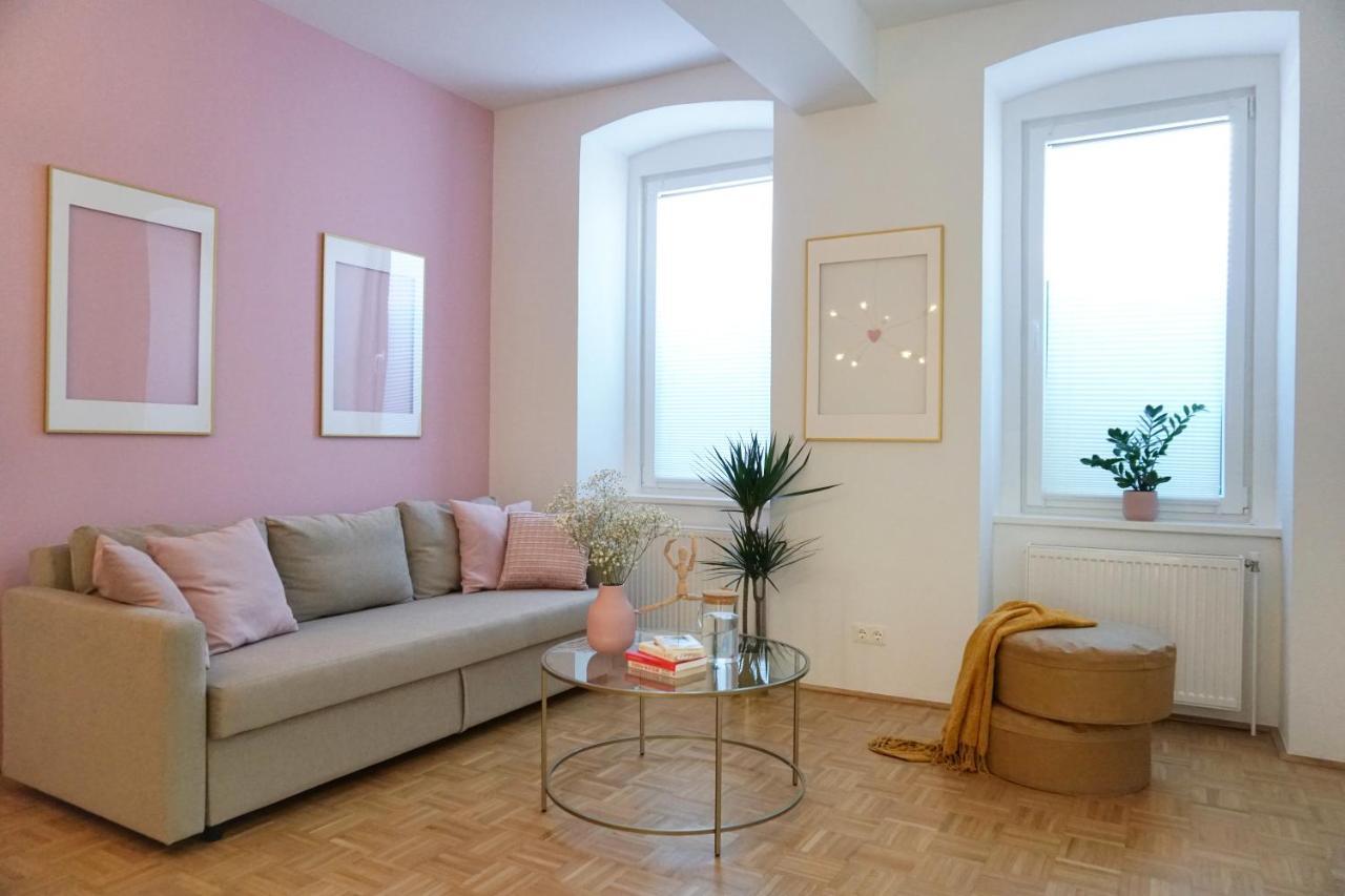 Vibrant Design - Full Kitchen - Wi-fi - 18 Mins To Centre Apartment Wien